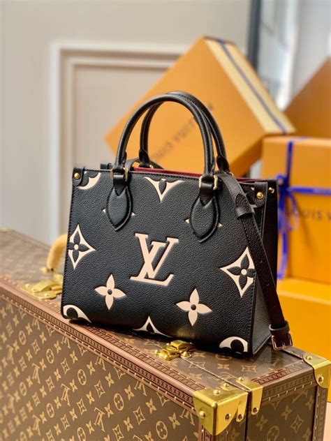 black lv pouch